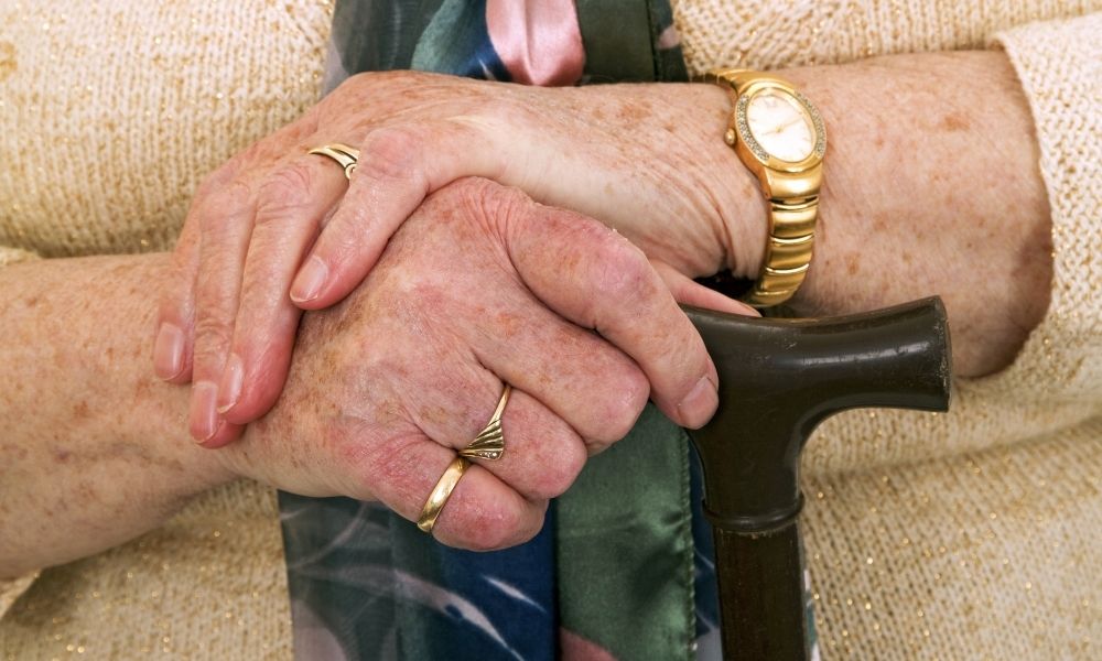 5 Classy Fashion Accessories To Enhance Any Outfit