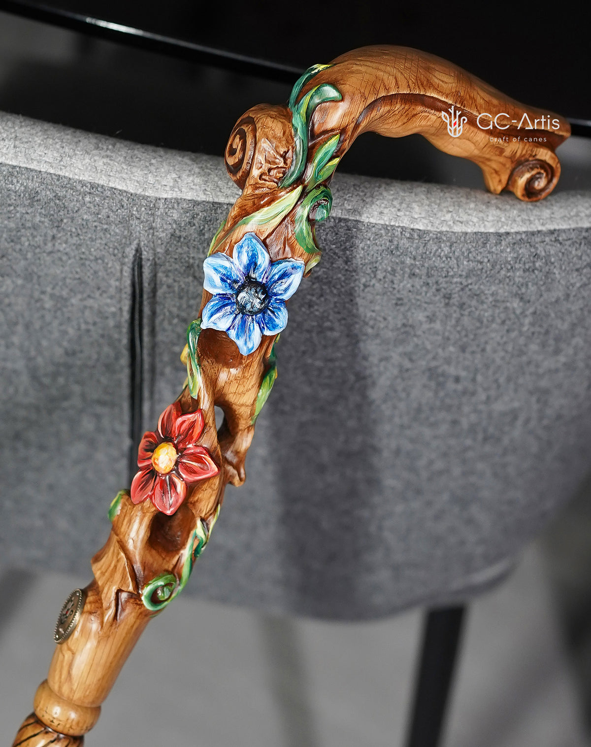 Master-Carved Flowered Walking Cane in Ligt Wood  | Elegant Floral Art