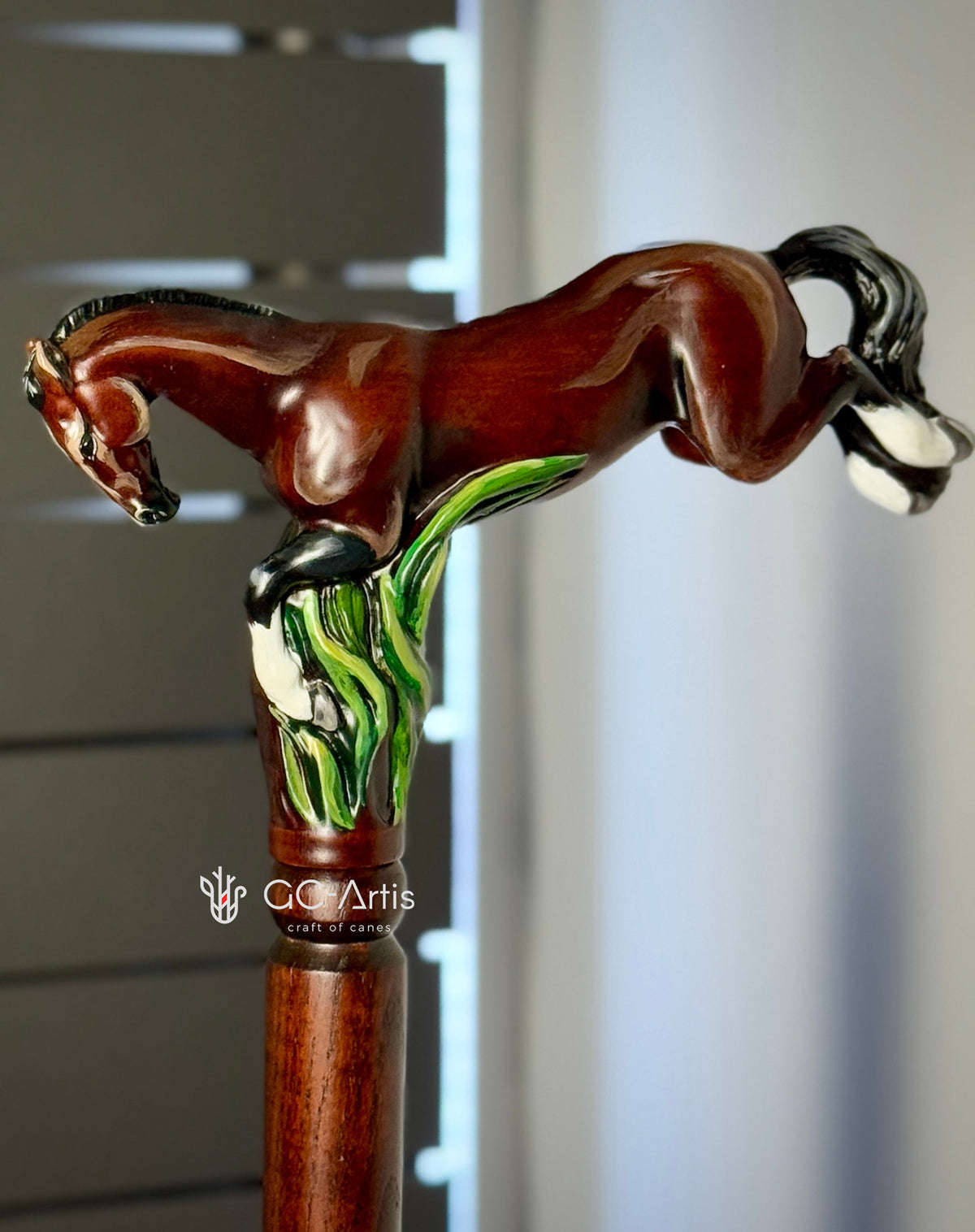 Sprint Horse Hand-painted: Intricate Handcarved Cane