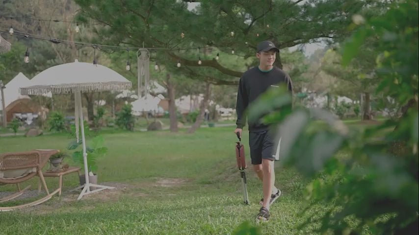 Load video: Ta-Da Seat Cane - Lightweight &amp; Auto-Opening